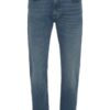 262061529_27745658